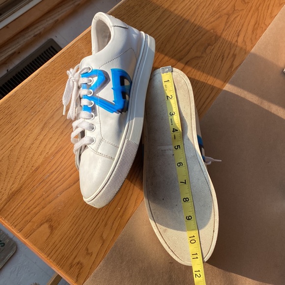 Burberry Graffiti Sneakers EUC! W original BOX! EU 41-US Mens SIZE 8 - Picture 16 of 17